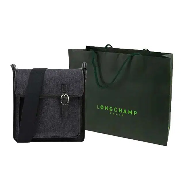 LONGCHAMP