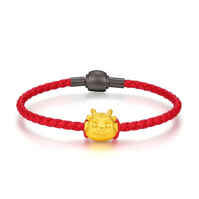 999