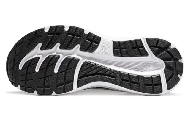 Asics Gel-Contend 8