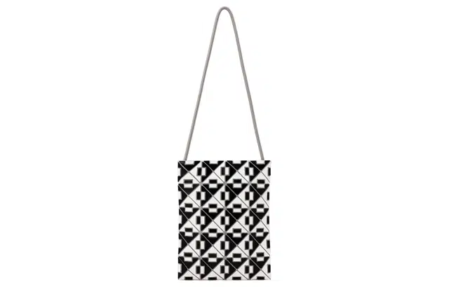 ISSEY MIYAKE CONNECT