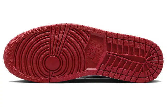 Air Jordan 1 Low OG "Black Toe"
