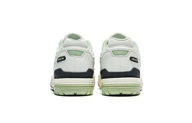 Saucony Cross 90
