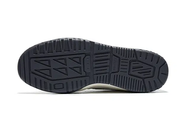 Saucony Cross 90