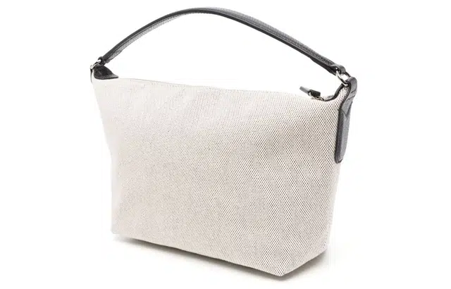 LONGCHAMP ESSENTIAL Logo