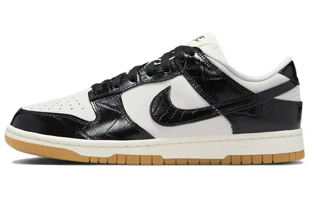 Nike Dunk LX