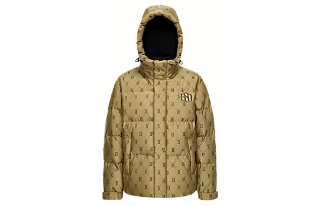 波司登 短款加厚连帽羽绒服 女款