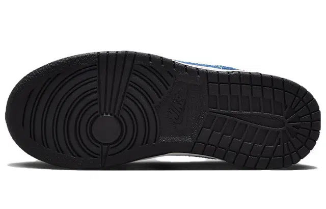 Nike Dunk Low "Dragon Year" CNY Limited Edition