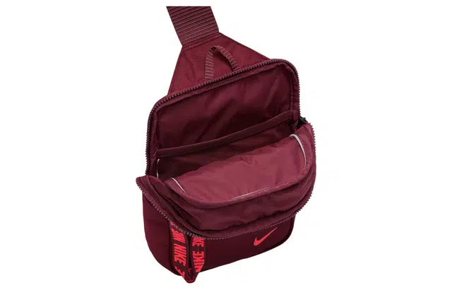 Nike Sportswear Essentials Hip Pack