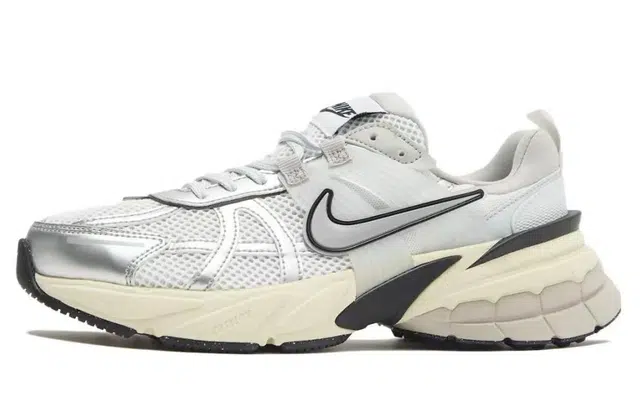 Nike V2K Run 811