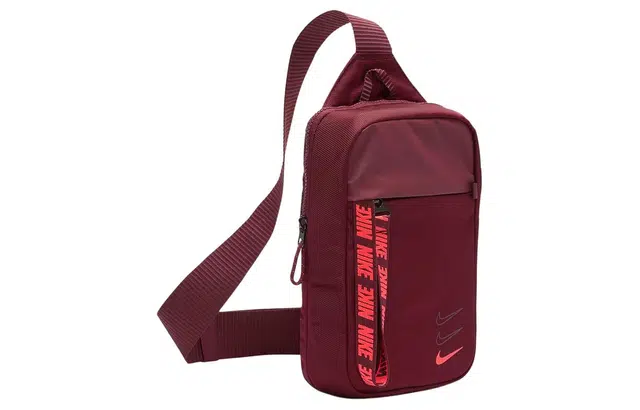 Nike Sportswear Essentials Hip Pack
