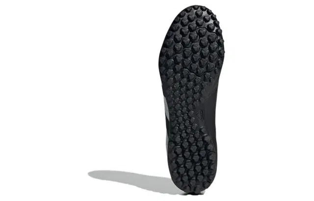 adidas Predator CLUB TF