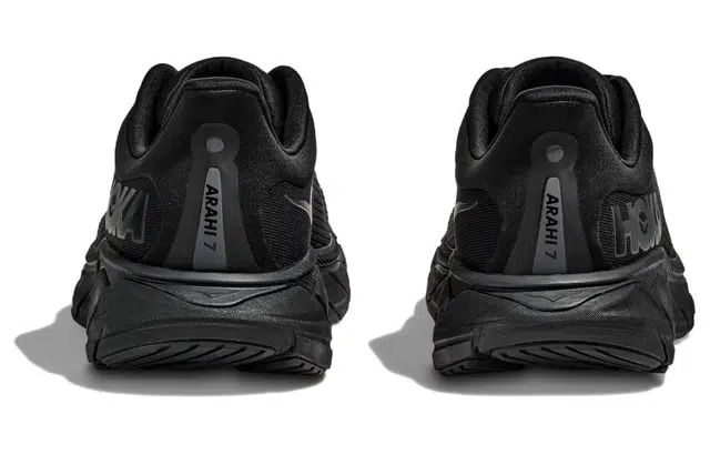 HOKA ONE ONE