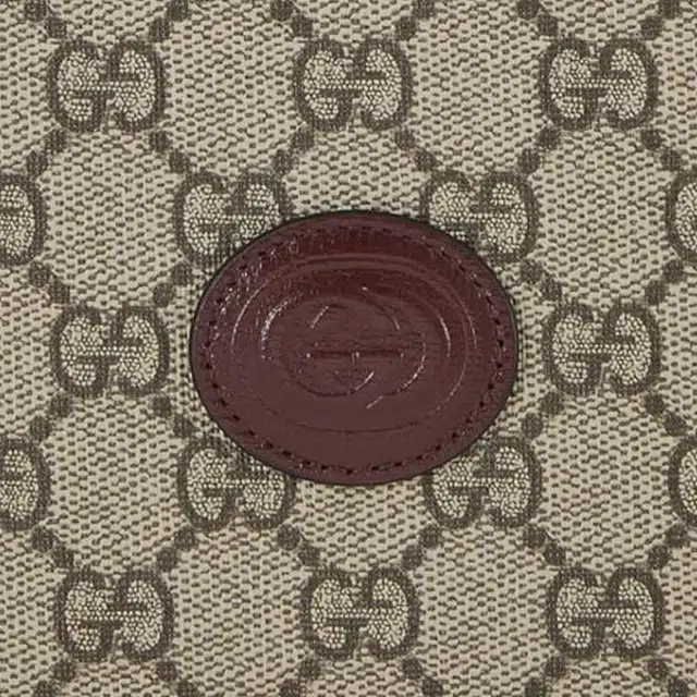 GUCCI GG Retro Logo