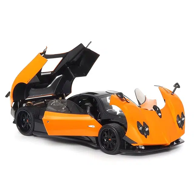 Almost Real 118 Zonda F 2005