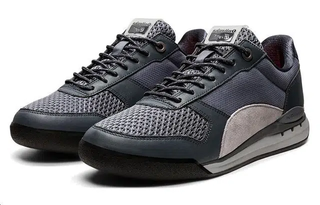 Onitsuka Tiger Ultimate 81 MP