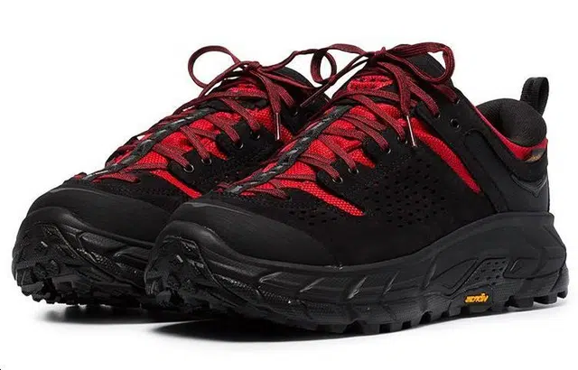 HOKA ONE ONE Tor Ultra Low Engineered Garments