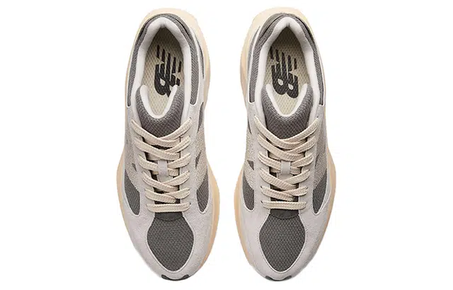 New Balance Warped Runner