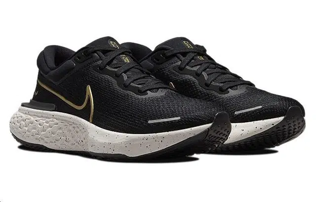 Nike Invincible Run 1 Flyknit