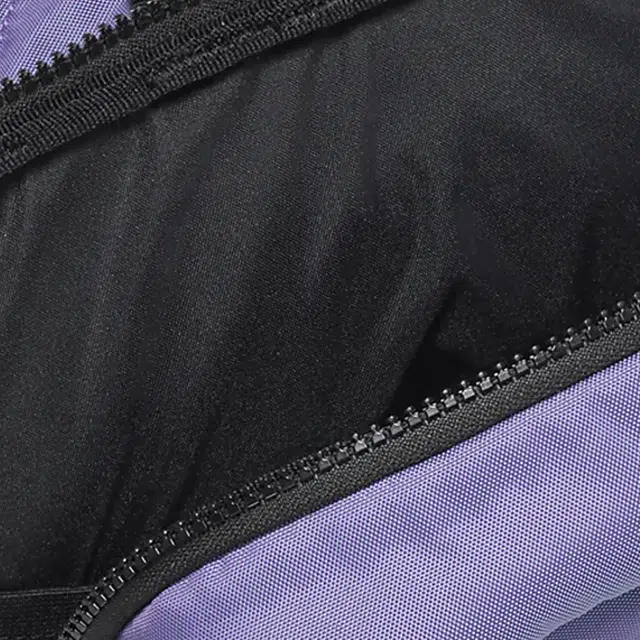 Nike Sportswear Essentials