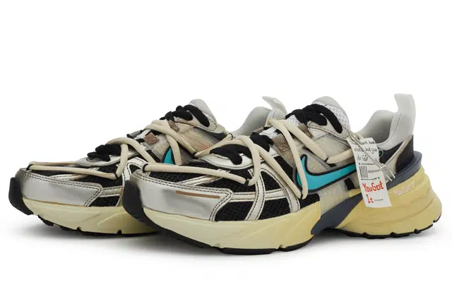 Nike V2K Run 811