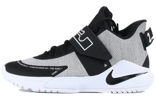 Nike Ambassador 12