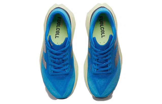 New Balance FuelCell Rebel V4
