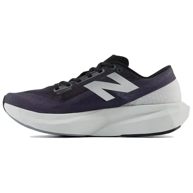New Balance FuelCell Rebel V4