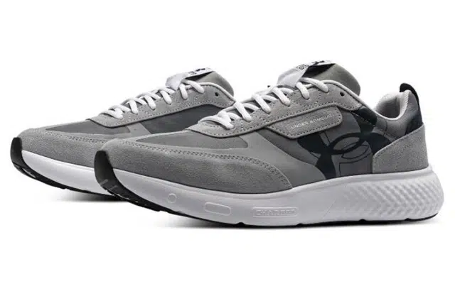 Under Armour Decoy Lux