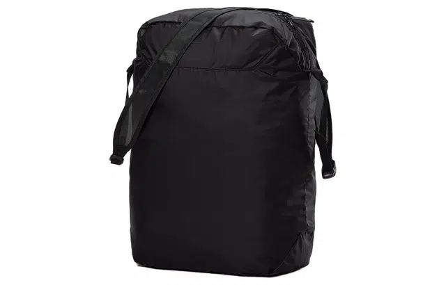 Arcteryx HELIAD 12L Logo