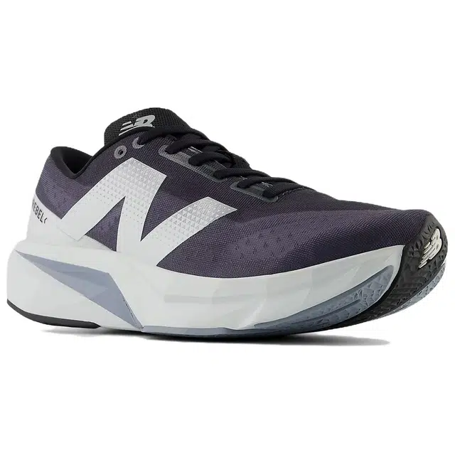 New Balance FuelCell Rebel V4