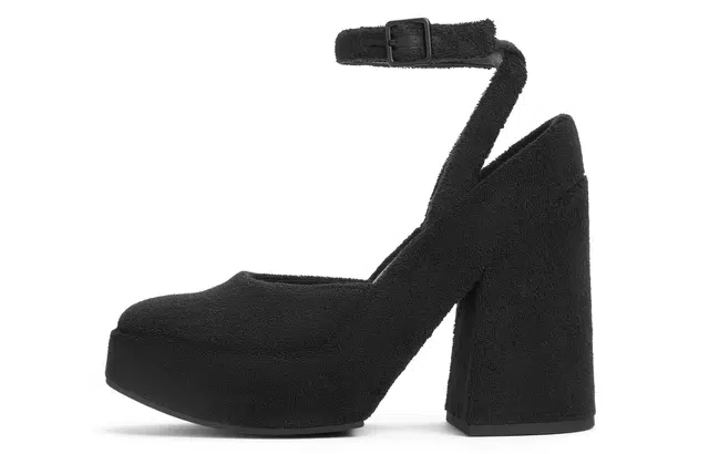 CHARLES&KEITH Textured Block Heel Pumps