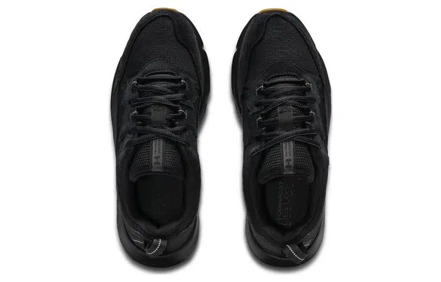 Under Armour Charged Verssert 2