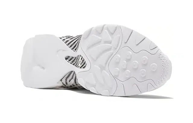 Reebok Trideca 200