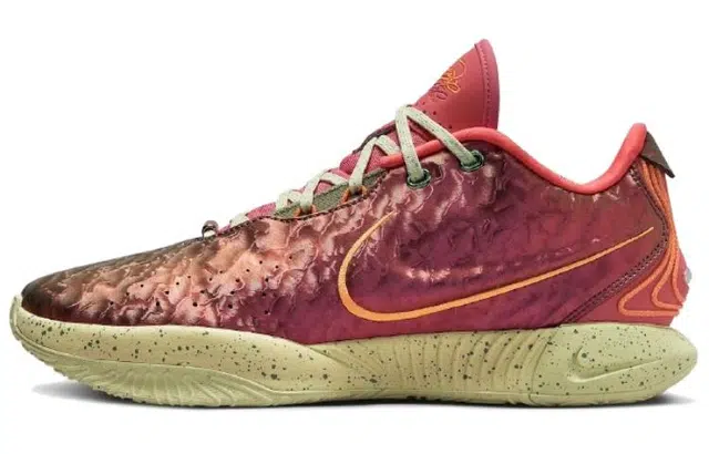 Nike Lebron 21 EP "Queen Conch"