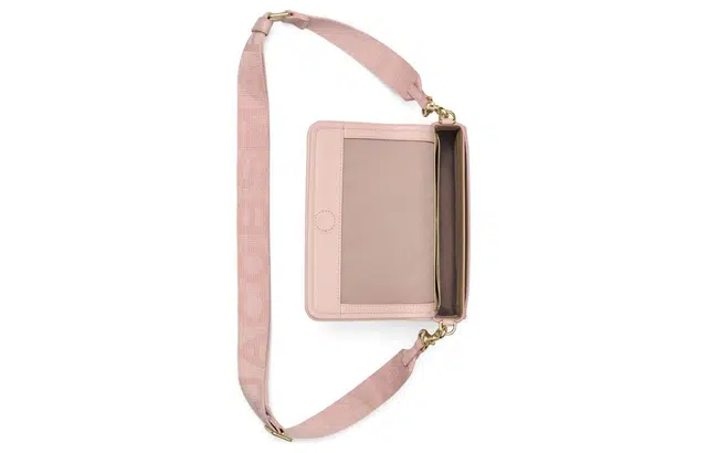 MARC JACOBS
