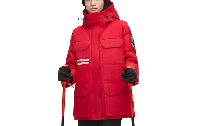 波司登 纯色连帽防风工装风中长款拉链休闲羽绒服 女款