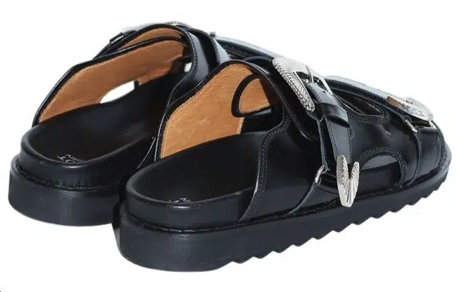 Toga Pulla