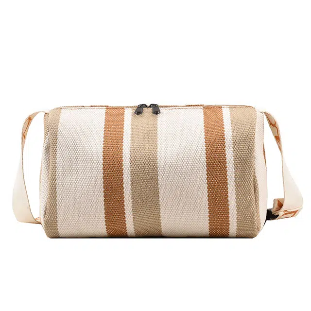 帕克熊 斜挎包单肩背包上班通勤出行旅游上课女大学生通用