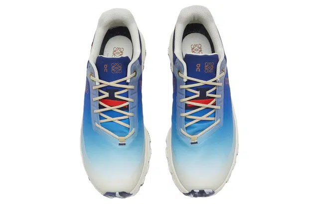On x LOEWE Cloudventure