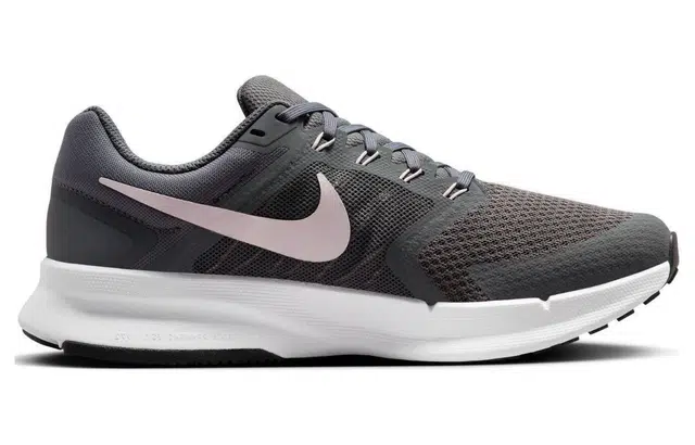 Nike Run Swift 3