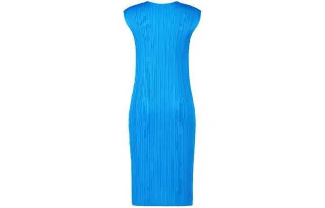 PLEATS PLEASE ISSEY MIYAKE