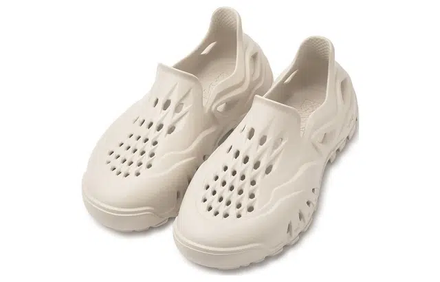 Vans Amzn Pacu