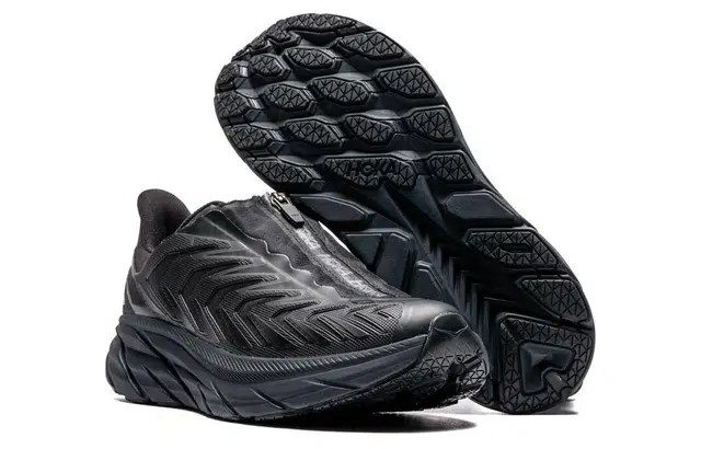 HOKA ONE ONE Project Clifton Black