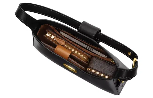 COACH Eliza 25