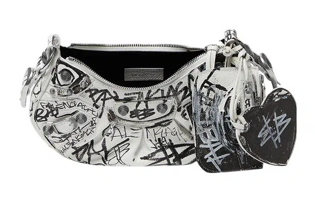 Balenciaga Le Cagole