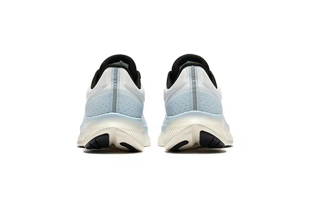 Saucony Vessel