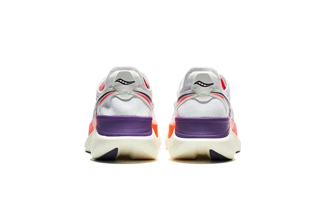Saucony Endorphin Elite