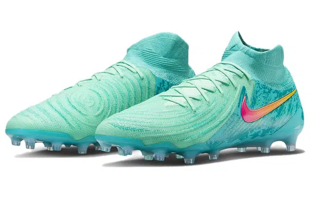 Nike ELT LV8 AGPRO AG