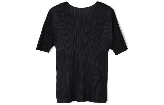 PLEATS PLEASE ISSEY MIYAKE T