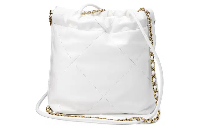 CHANEL 22Bag 24C Logo